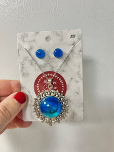 Blue flower necklace and earring set