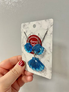 Ocean blue seashell earrings and necklace set