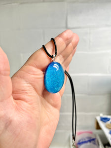 Blue oval pendant necklace