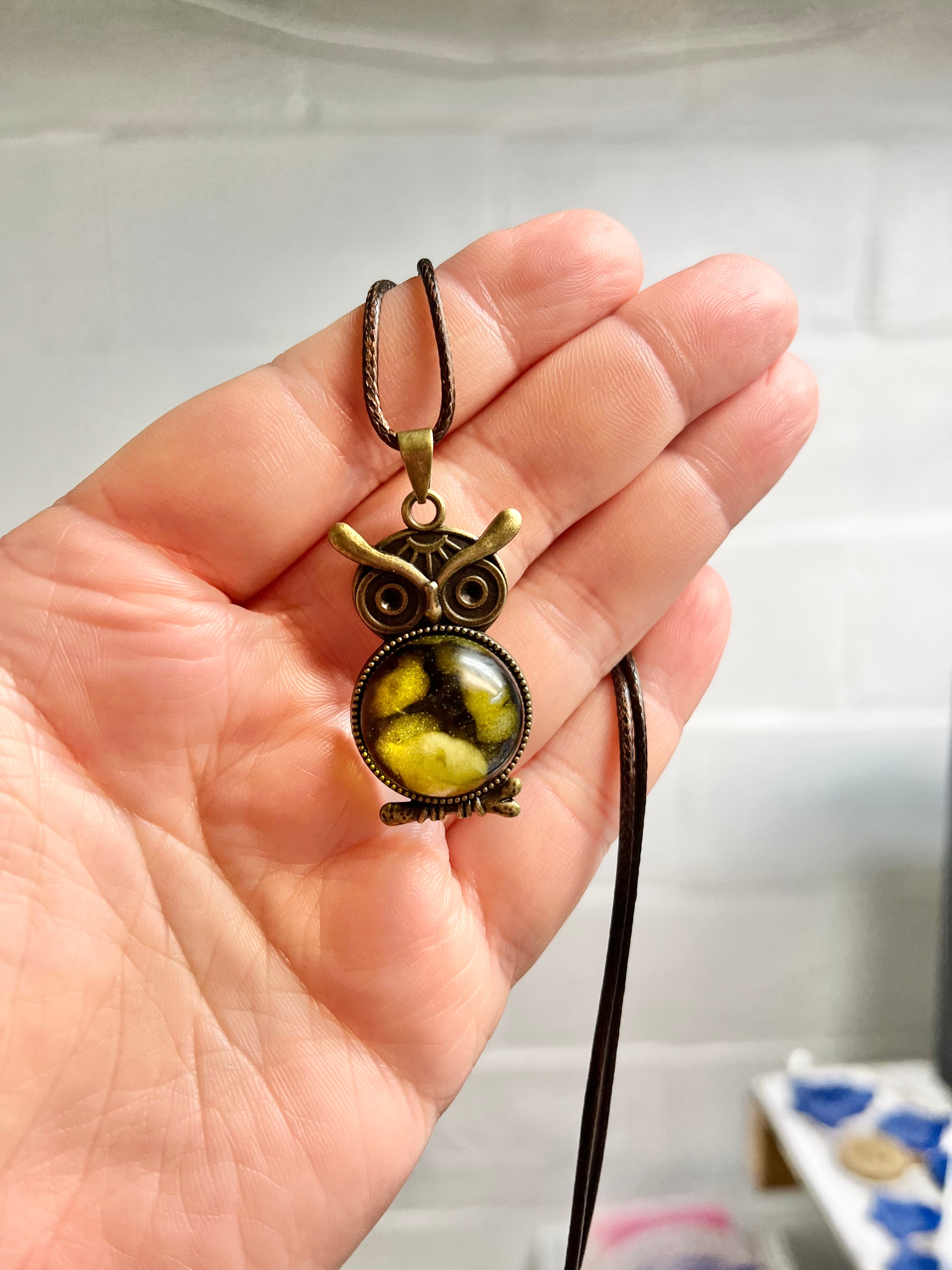 Owl pendant necklace