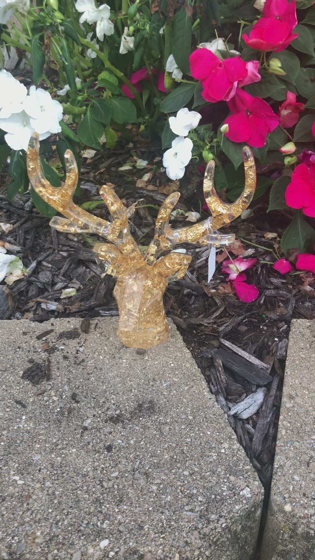 Gold foil deer ring holder