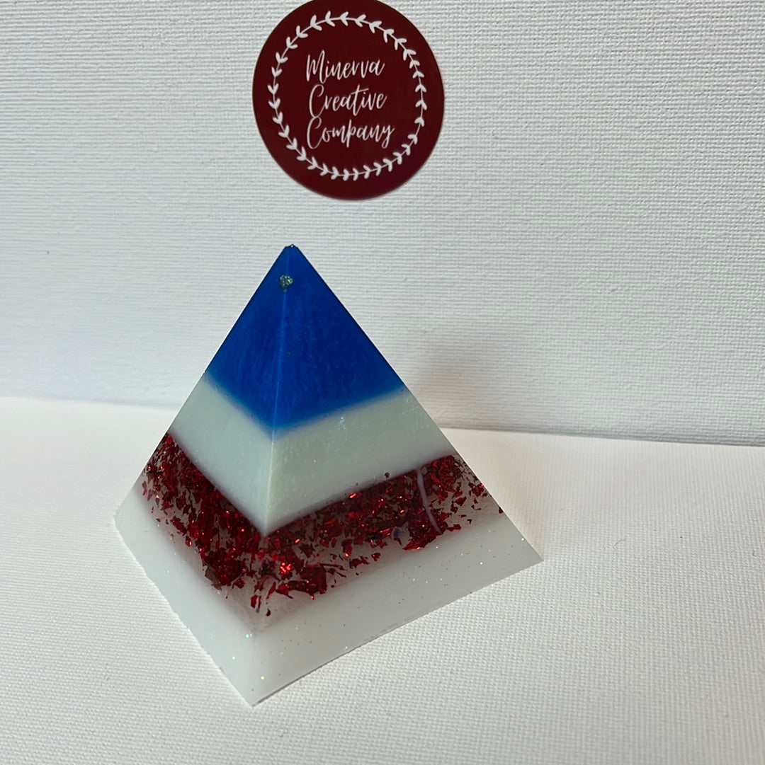 Patriotic small pyramid I