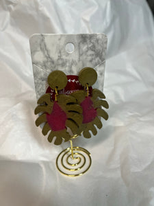 Pink and gold monstera leaf earrings