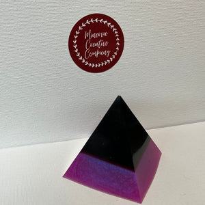 Black and fushia small pyramid